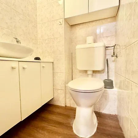 T27 * Budapest